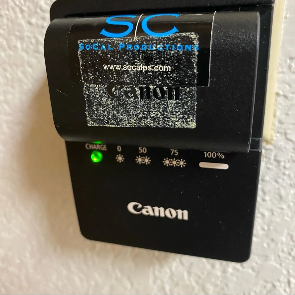 Canon LP-E6 Lithion Battery And LC-E6 Charger OEM